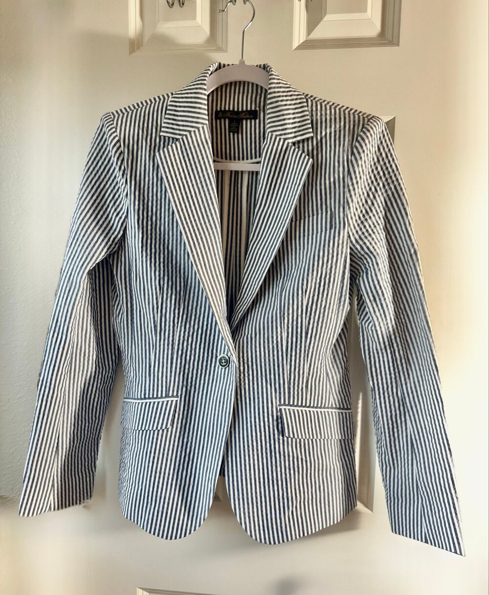 Brooks Brothers Women's Size 4 Blue & White Striped Seersucker Blazer Jacket